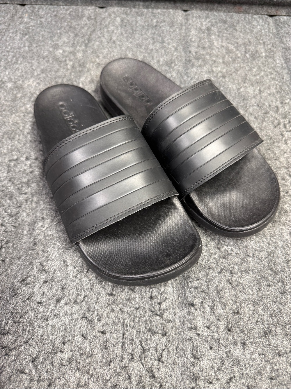 adidas Black Men's Slide Sandals with Ribbed Strap